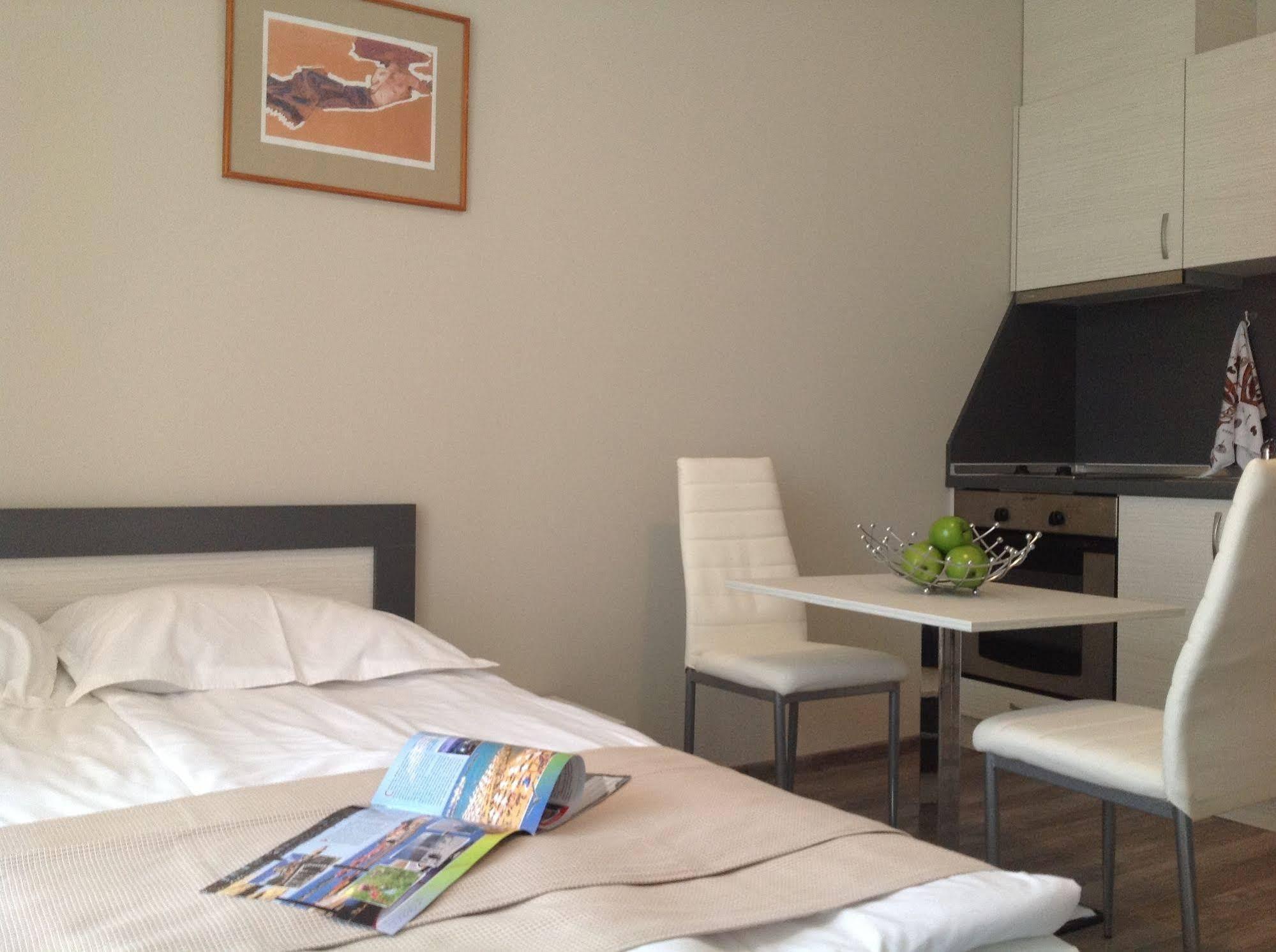 Aparthotel Sorrento Sole Mare Sveti Vlas Exterior foto