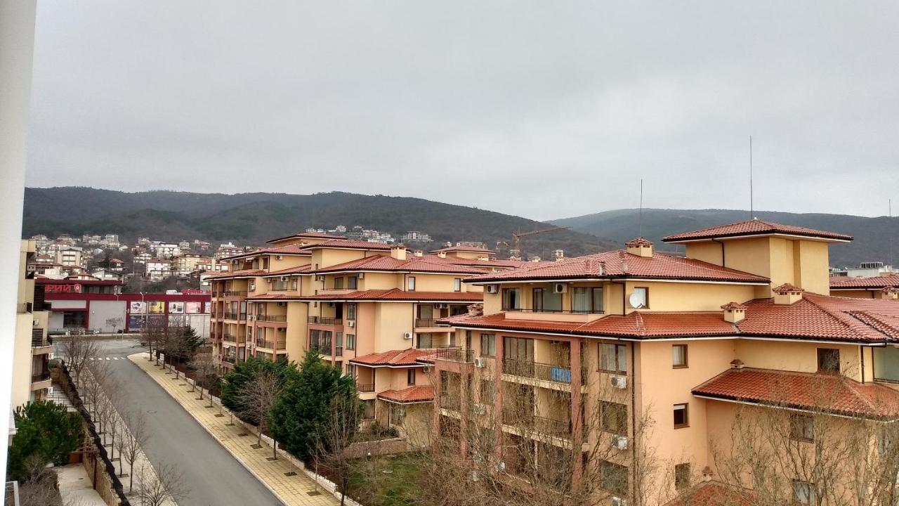 Aparthotel Sorrento Sole Mare Sveti Vlas Exterior foto