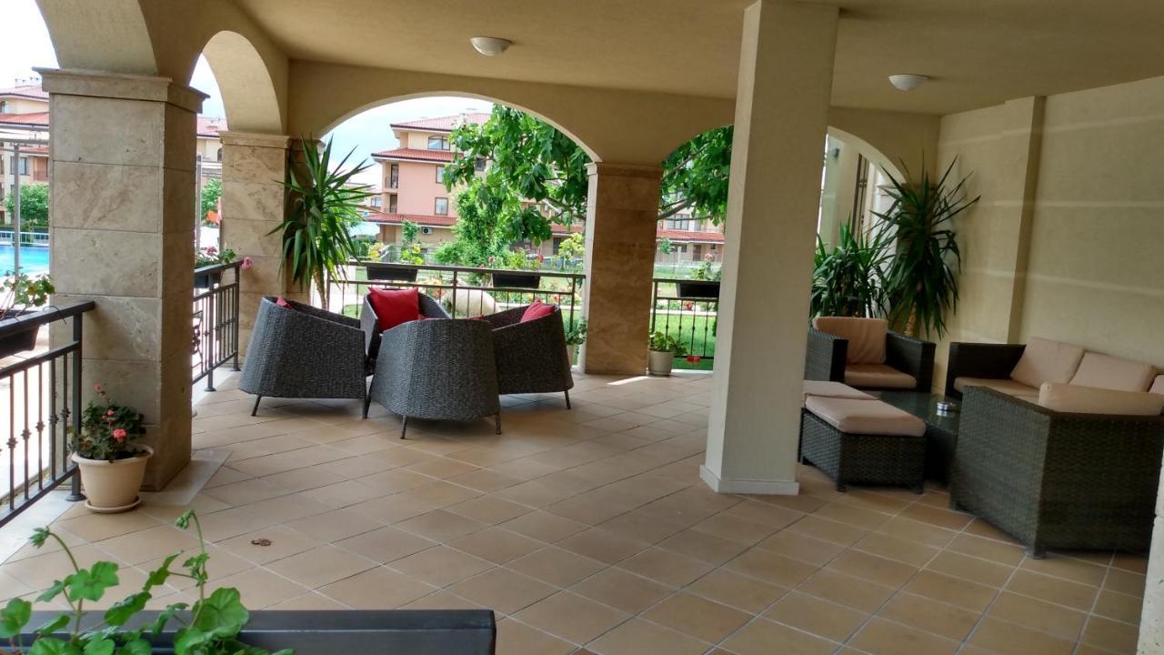 Aparthotel Sorrento Sole Mare Sveti Vlas Exterior foto
