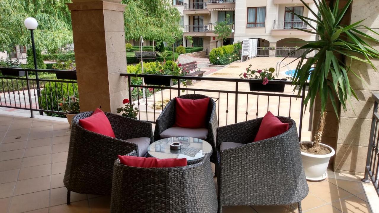 Aparthotel Sorrento Sole Mare Sveti Vlas Exterior foto