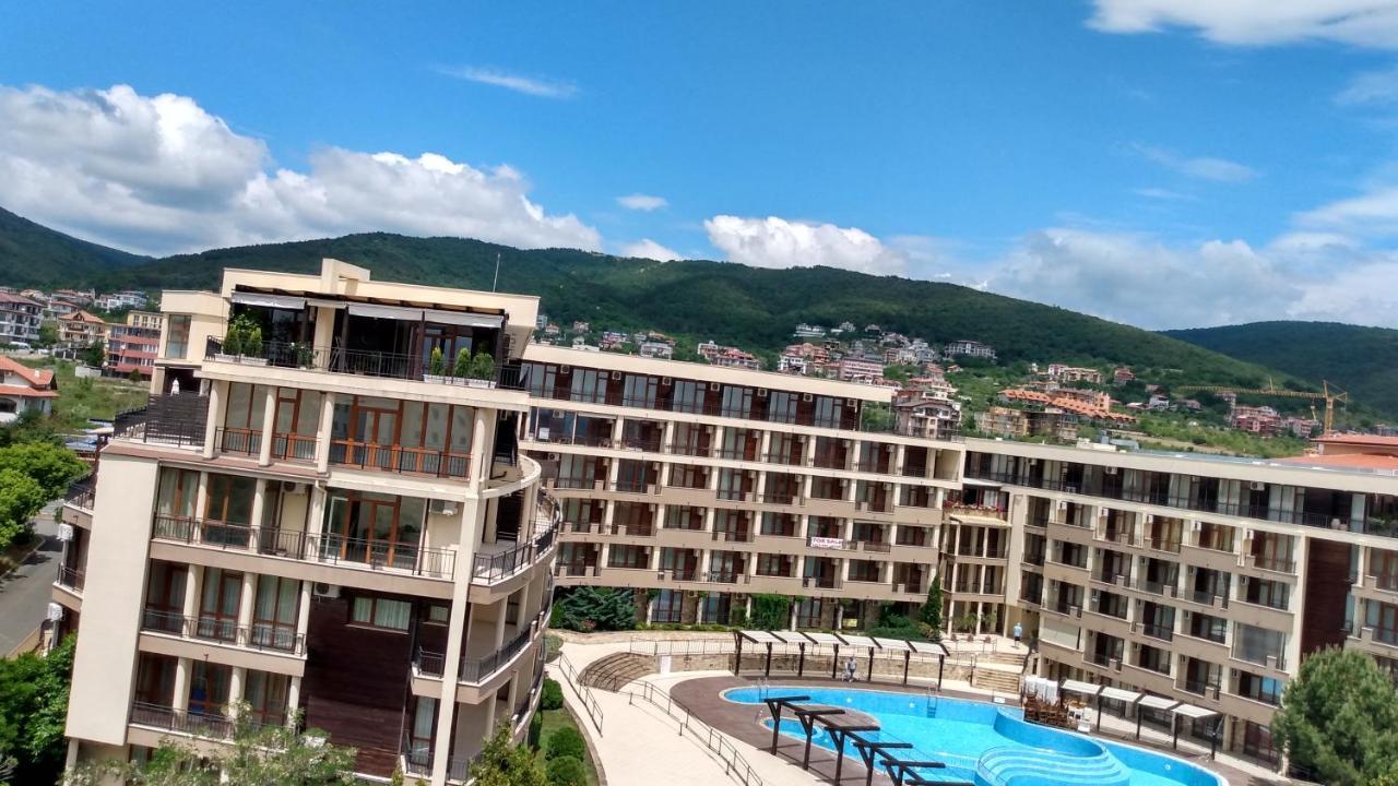 Aparthotel Sorrento Sole Mare Sveti Vlas Exterior foto