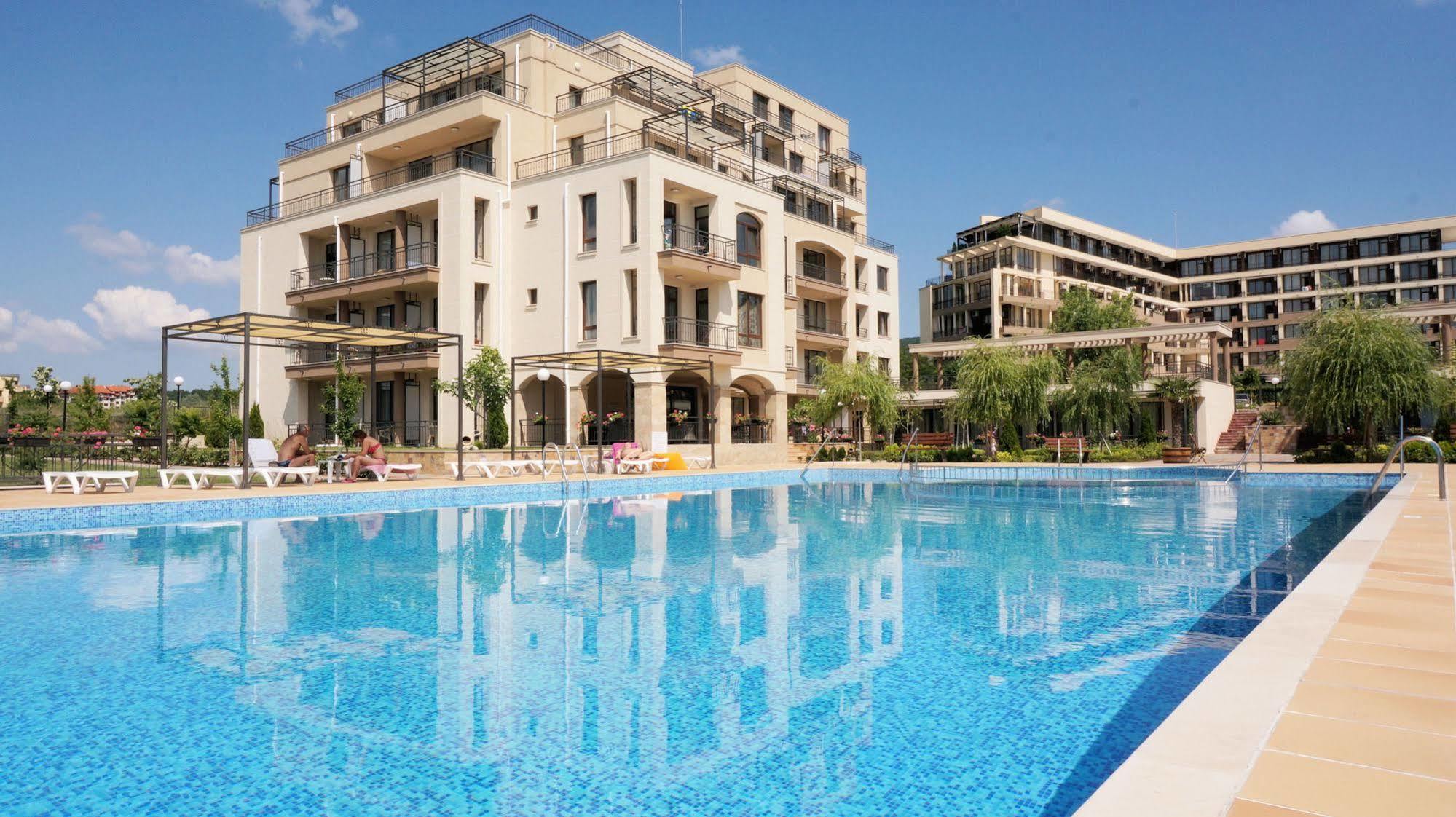 Aparthotel Sorrento Sole Mare Sveti Vlas Exterior foto